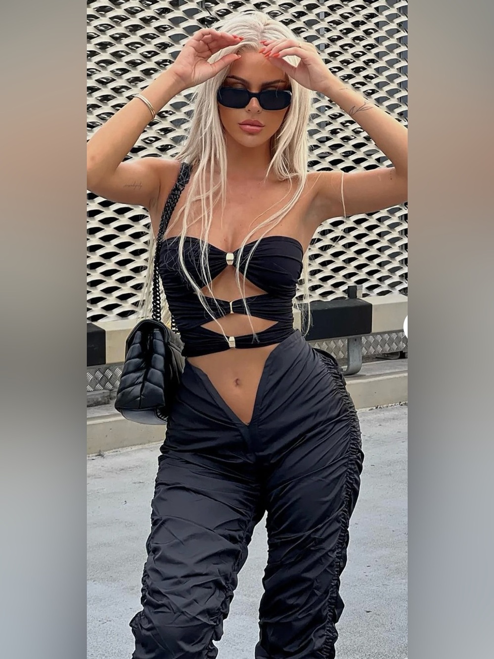 Fashion Nova Vain V-Front Ruched Stacked Parachute Pants Black Women 1X - Picture 14 of 14